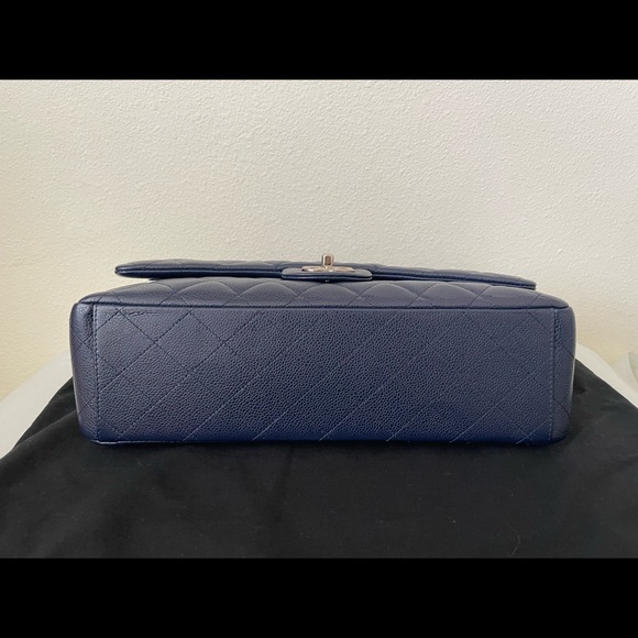 Sold Chanel Navy Caviar Maxi Double Flap bag - Picture 4 of 15
